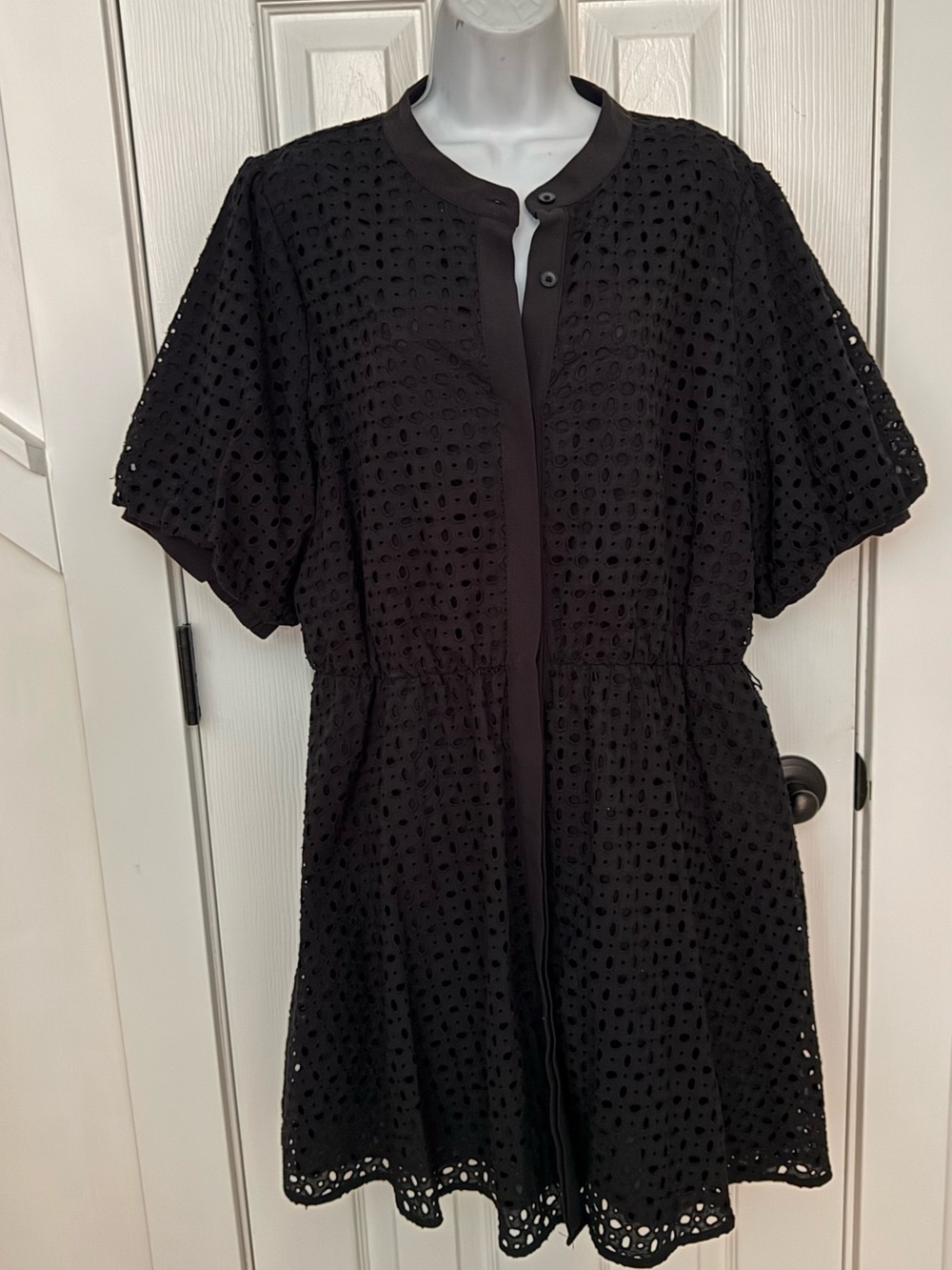 Nine West Black Eyelet Short Sleeve Mini Dress